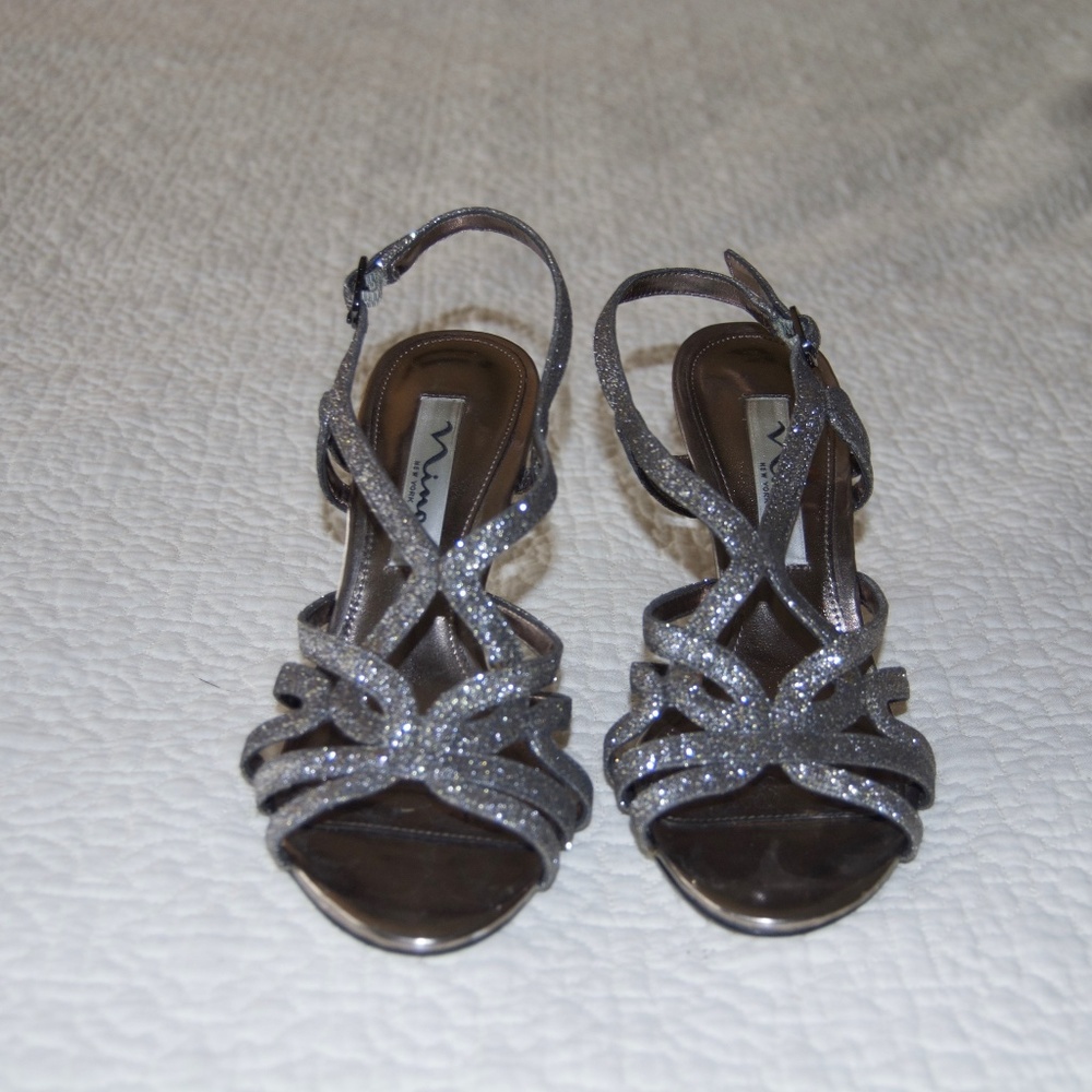 Nina Silver Evening Shoes, Size 6